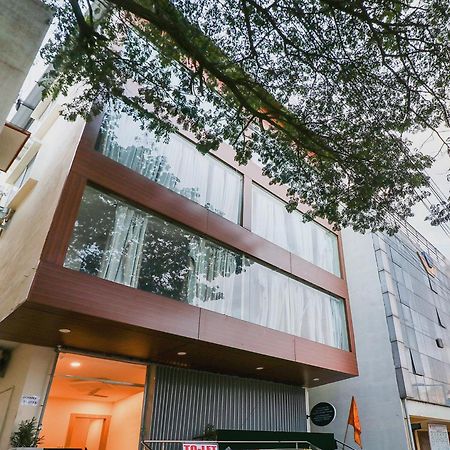 Capital O Gn Suites Бангалор Екстериор снимка